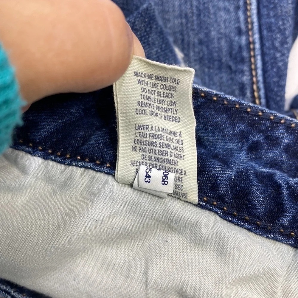 American Eagle Raw Hem Distressed Shorts Size 4 6